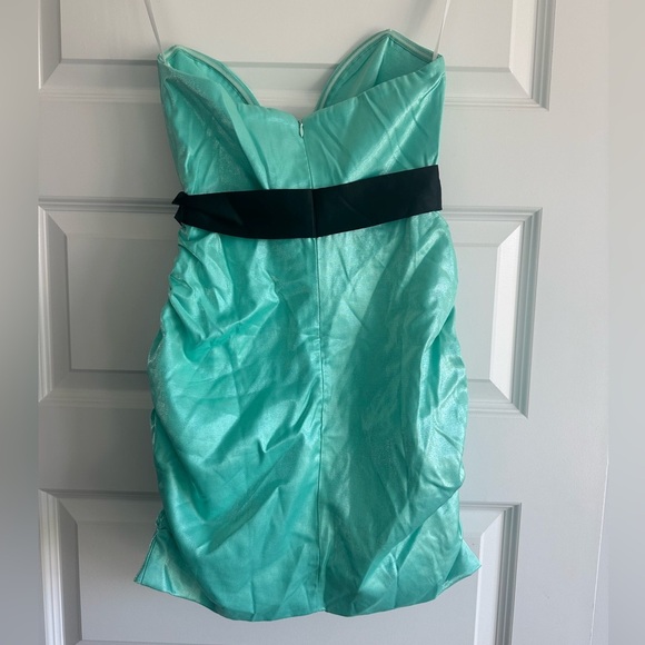 SUPERDOWN Lexi Sweetheart Mini Dress in Teal NWT - Picture 6 of 8